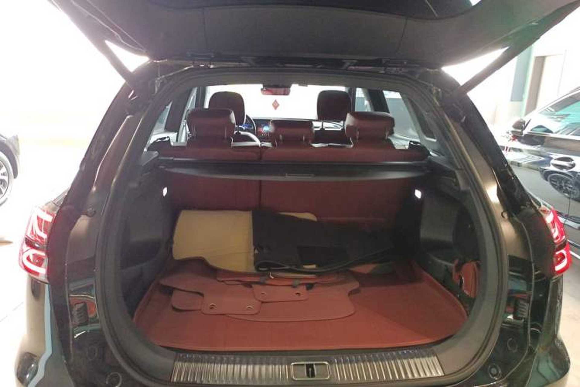 Used Hongqi HS5 2025 2.0T Two-Wheel-Drive Xuan Ying Edition Trunk