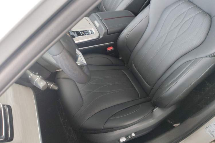 Used Hongqi HS5 2025 2.0T Two-Wheel Drive Flagship Pro Edition Left Front Seat