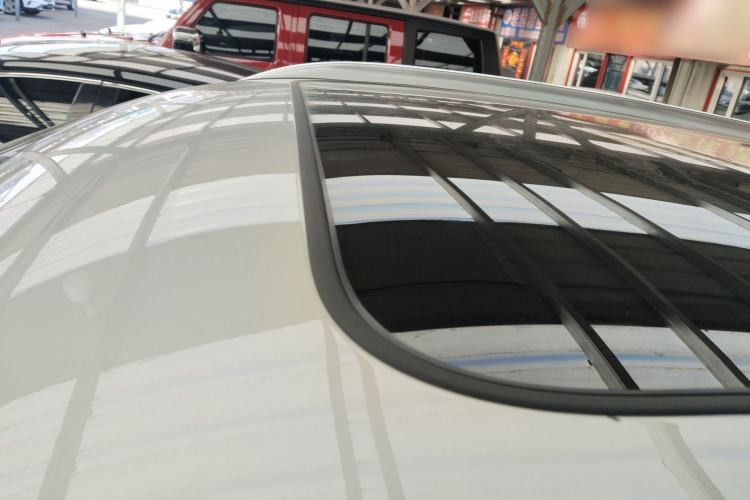 Used Hongqi HS5 2025 2.0T Two-Wheel Drive Flagship Pro Edition Roof
