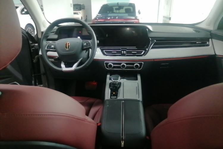 Used Hongqi HS5 2025 2.0T All-Wheel-Drive Flagship Pro Edition Center Console