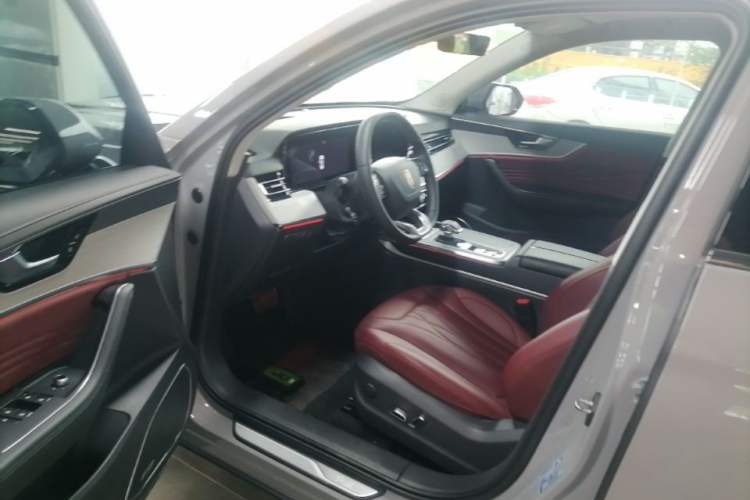 Used Hongqi HS5 2025 2.0T All-Wheel-Drive Flagship Pro Edition Driver Seat
