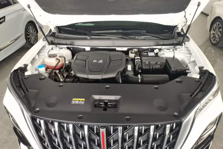 Used Hongqi HS5 2025 2.0T Four-Wheel-Drive Flagship Pro Edition Engine Bay