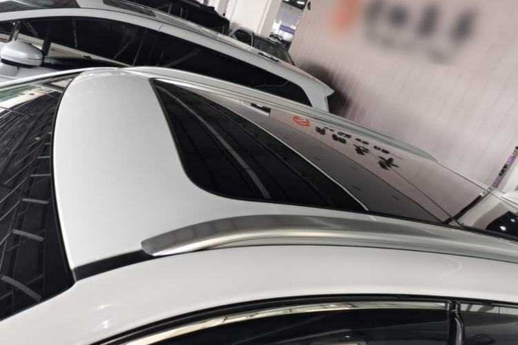 Used Hongqi HS5 2025 2.0T Four-Wheel-Drive Flagship Pro Edition Roof
