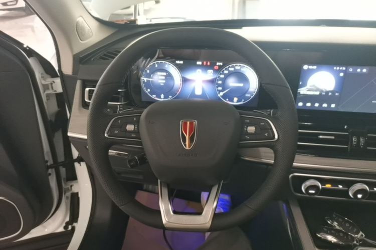 Used Hongqi HS5 2025 2.0T Four-Wheel-Drive Flagship Pro Edition Steering Wheel