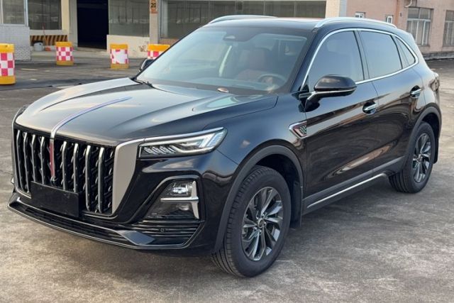 Ojetý Hongqi HS5 2026 Model 2.0T Two-Wheel Drive Qi Xiang Pro Edition