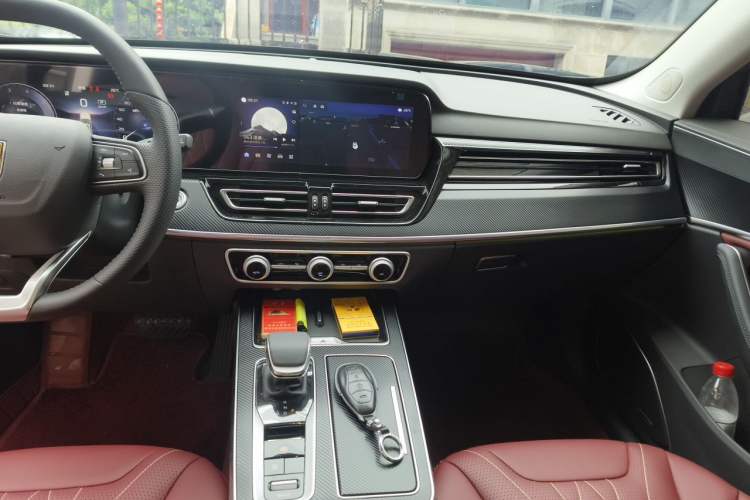 Used Hongqi HS5 2026 Model 2.0T Two-Wheel Drive Xuan Ying Edition Audio And AC Panel