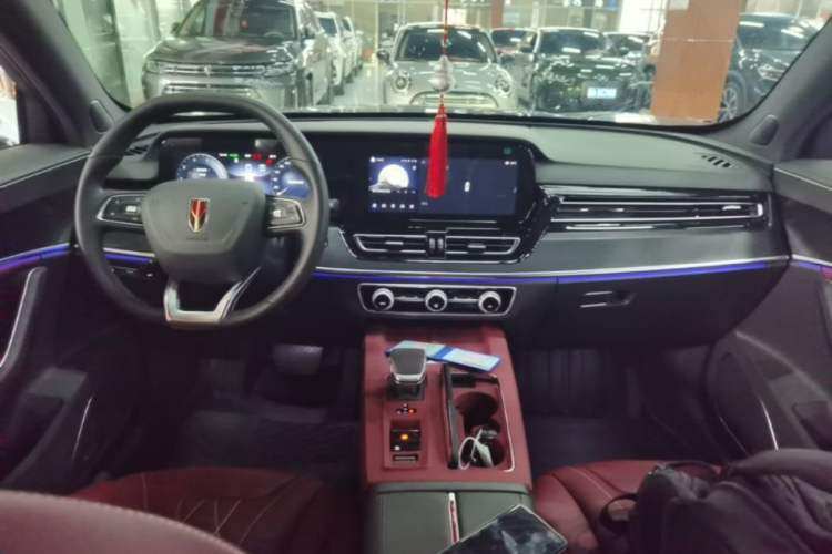Used Hongqi HS5 2026 Model 2.0T Two-Wheel Drive Xuan Ying Edition Center Console