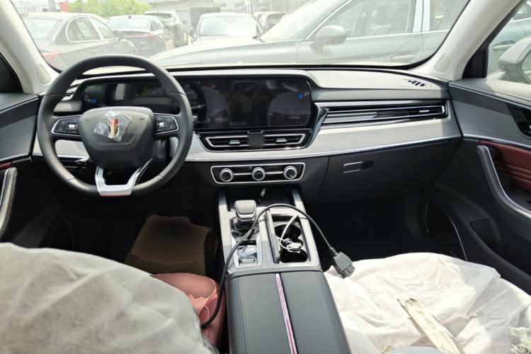 Used Hongqi HS5 2026 Model 2.0T Two-Wheel Drive Qi Xiang Pro Edition Center Console