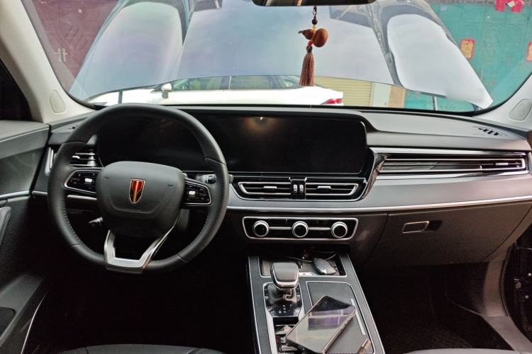 Used Hongqi HS5 2026 Model 2.0T Two-Wheel Drive Xuan Ying Edition Center Console