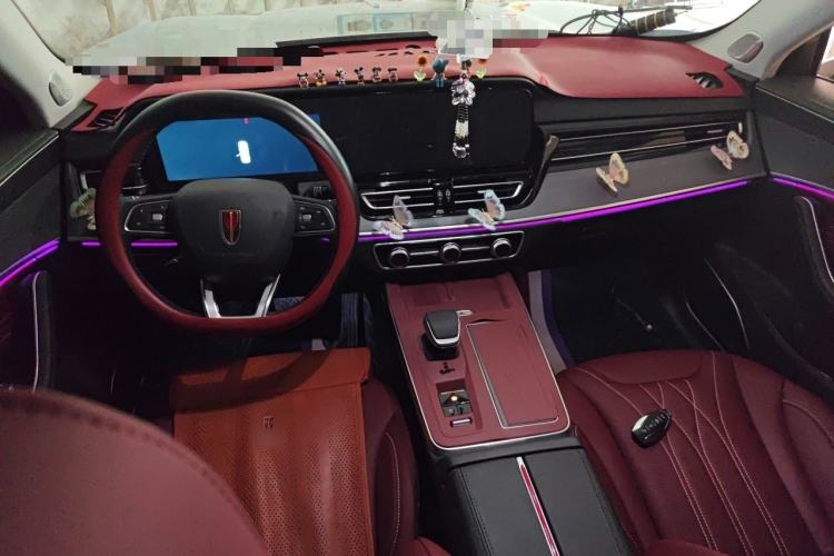 Used Hongqi HS5 2026 Model 2.0T Two-Wheel Drive Qi Xiang Pro Edition Center Console