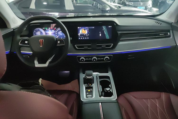 Used Hongqi HS5 2026 Model 2.0T Two-Wheel Drive Qi Xiang Pro Edition Center Console