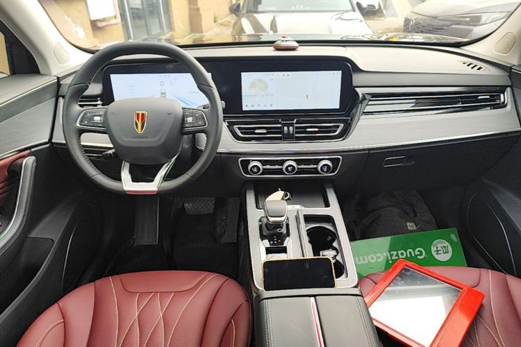 Used Hongqi HS5 2026 Model 2.0T Two-Wheel Drive Qi Yun Pro Edition Center Console
