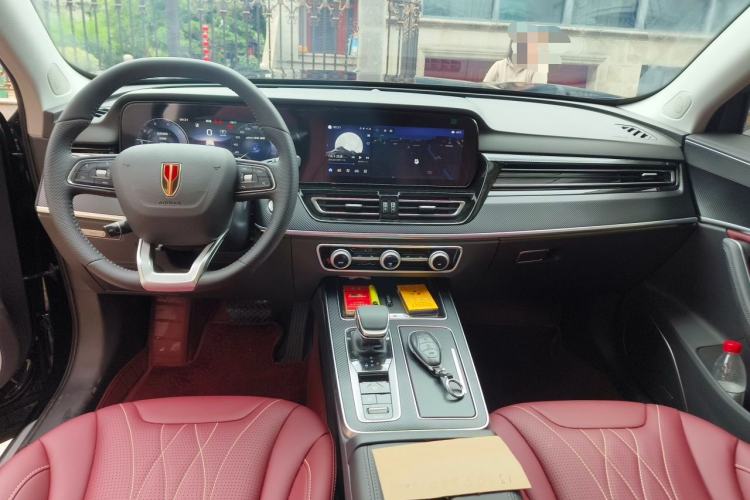 Used Hongqi HS5 2026 Model 2.0T Two-Wheel Drive Xuan Ying Edition Center Console