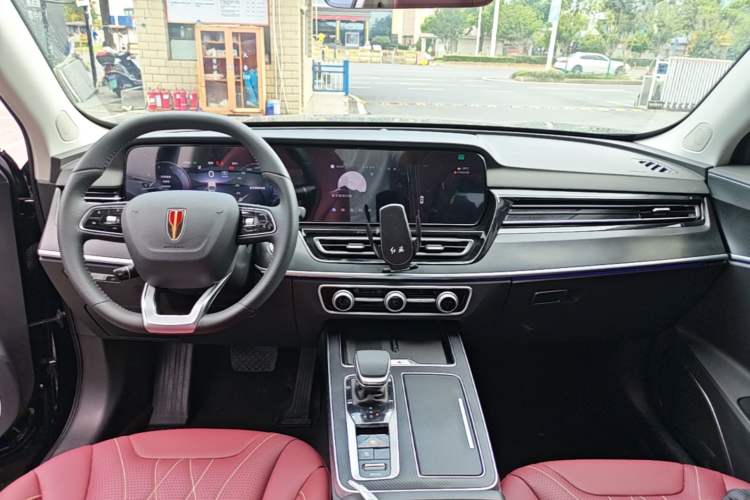 Used Hongqi HS5 2026 Model 2.0T Two-Wheel Drive Xuan Ying Edition Center Console