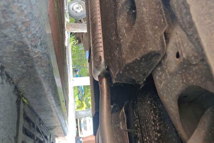 Used Hongqi HS5 2026 Model 2.0T Two-Wheel Drive Xuan Ying Edition Chassis Front Right