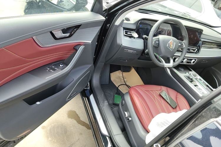 Used Hongqi HS5 2026 Model 2.0T Two-Wheel Drive Qi Xiang Pro Edition Driver Seat