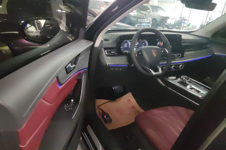 Used Hongqi HS5 2026 Model 2.0T Two-Wheel Drive Qi Xiang Pro Edition Driver Seat