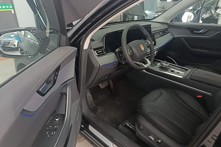 Used Hongqi HS5 2026 Model 2.0T Two-Wheel Drive Qi Xiang Pro Edition Driver Seat
