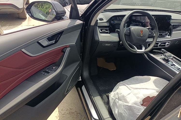 Used Hongqi HS5 2026 Model 2.0T Two-Wheel Drive Qi Xiang Pro Edition Driver Seat