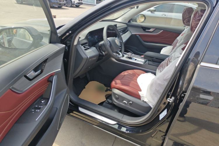 Used Hongqi HS5 2026 Model 2.0T Two-Wheel Drive Qi Xiang Pro Edition Driver Seat