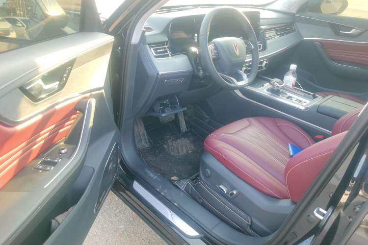 Used Hongqi HS5 2026 Model 2.0T Two-Wheel Drive Qi Xiang Pro Edition Driver Seat