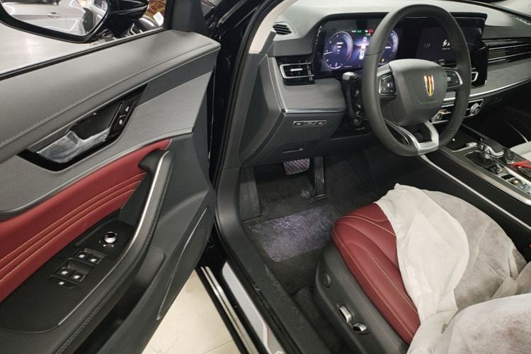 Used Hongqi HS5 2026 Model 2.0T Two-Wheel Drive Qi Yun Pro Edition Driver Seat