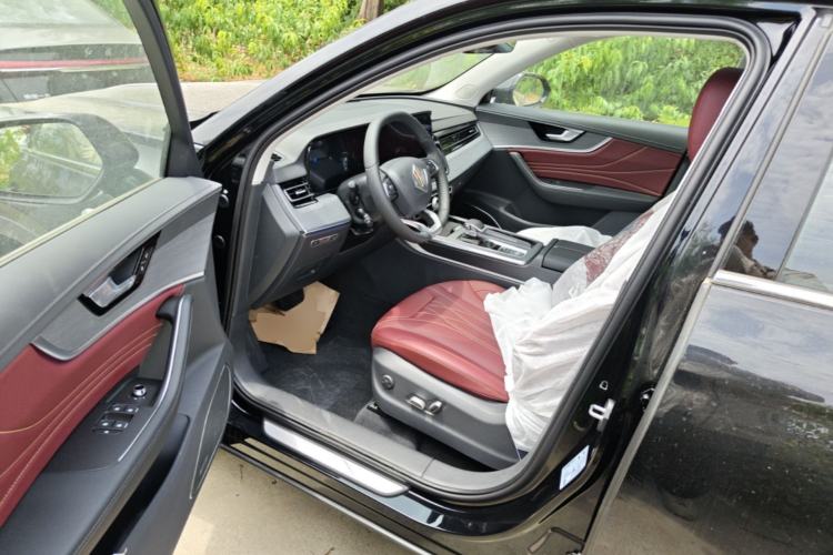Used Hongqi HS5 2026 Model 2.0T Two-Wheel Drive Qi Xiang Pro Edition Driver Seat
