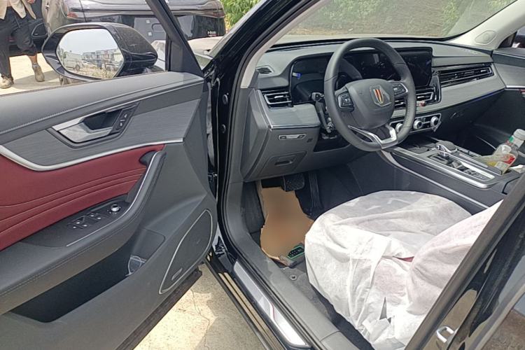 Used Hongqi HS5 2026 Model 2.0T Two-Wheel Drive Qi Xiang Pro Edition Driver Seat