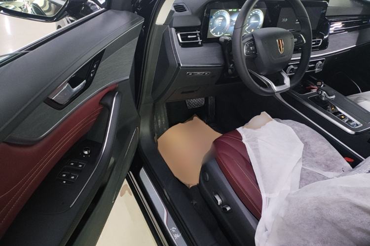 Used Hongqi HS5 2026 Model 2.0T Two-Wheel Drive Qi Yun Pro Edition Driver Seat