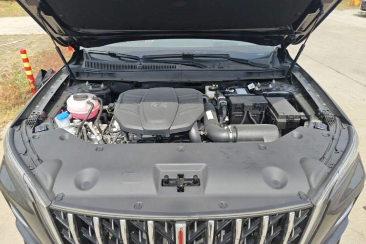 Used Hongqi HS5 2026 Model 2.0T Two-Wheel Drive Qi Xiang Pro Edition Engine Bay