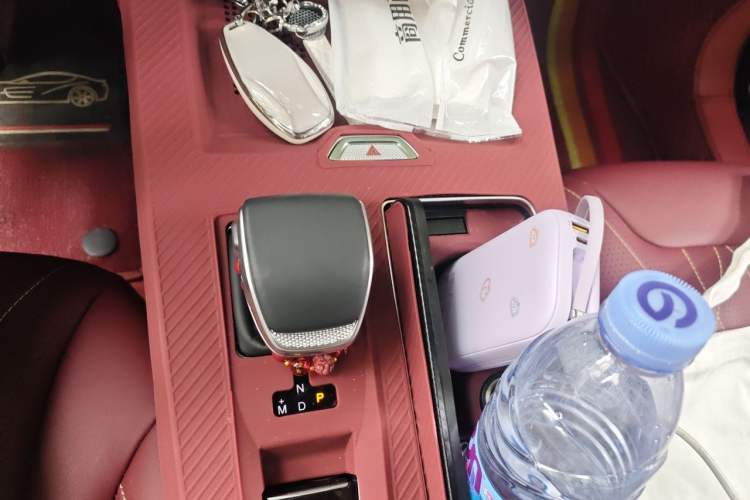 Used Hongqi HS5 2026 Model 2.0T Two-Wheel Drive Xuan Ying Edition Gear Lever