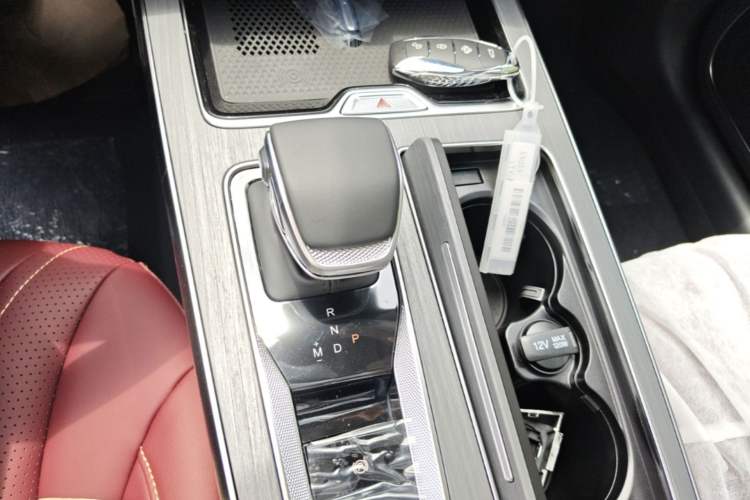 Used Hongqi HS5 2026 Model 2.0T Two-Wheel Drive Qi Xiang Pro Edition Gear Lever