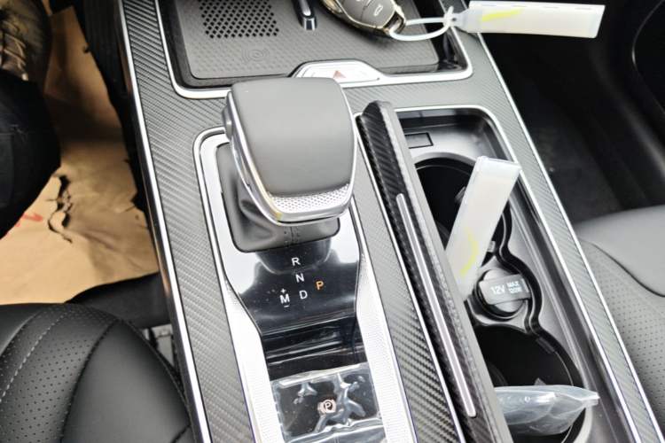 Used Hongqi HS5 2026 Model 2.0T Two-Wheel Drive Xuan Ying Edition Gear Lever