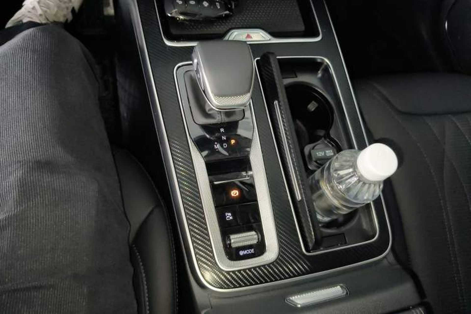 Used Hongqi HS5 2026 Model 2.0T Two-Wheel Drive Xuan Ying Edition Gear Lever
