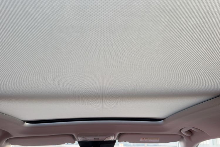 Used Hongqi HS5 2026 Model 2.0T Two-Wheel Drive Qi Xiang Pro Edition Headliner