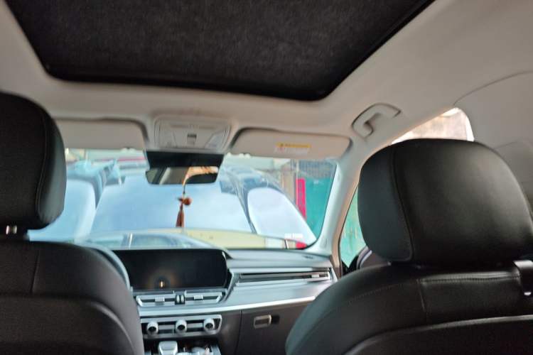 Used Hongqi HS5 2026 Model 2.0T Two-Wheel Drive Xuan Ying Edition Headliner
