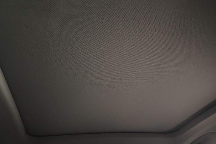 Used Hongqi HS5 2026 Model 2.0T Two-Wheel Drive Qi Xiang Pro Edition Headliner