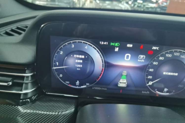 Used Hongqi HS5 2026 Model 2.0T Two-Wheel Drive Xuan Ying Edition Instrument Cluster