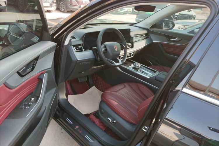 Used Hongqi HS5 2026 Model 2.0T Two-Wheel Drive Qi Xiang Pro Edition Interior 3