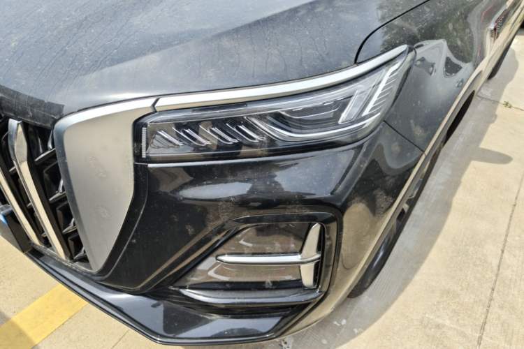 Used Hongqi HS5 2026 Model 2.0T Two-Wheel Drive Qi Xiang Pro Edition Left Front Headlight