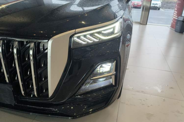Used Hongqi HS5 2026 Model 2.0T Two-Wheel Drive Qi Xiang Pro Edition Left Front Headlight