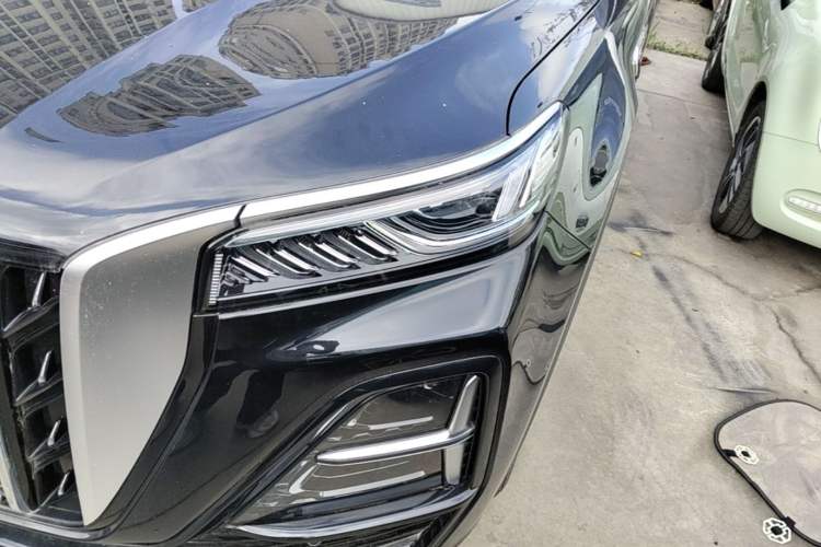 Used Hongqi HS5 2026 Model 2.0T Two-Wheel Drive Qi Xiang Pro Edition Left Front Headlight