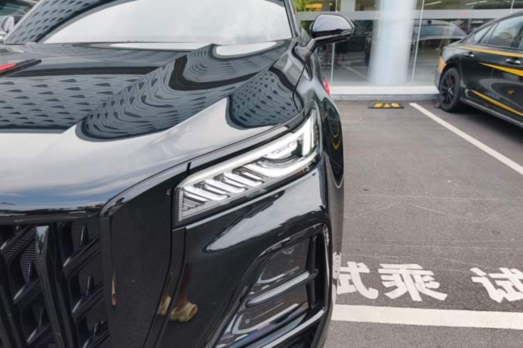 Used Hongqi HS5 2026 Model 2.0T Two-Wheel Drive Xuan Ying Edition Left Front Headlight