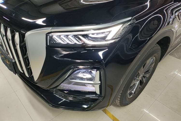 Used Hongqi HS5 2026 Model 2.0T Two-Wheel Drive Qi Yun Pro Edition Left Front Headlight