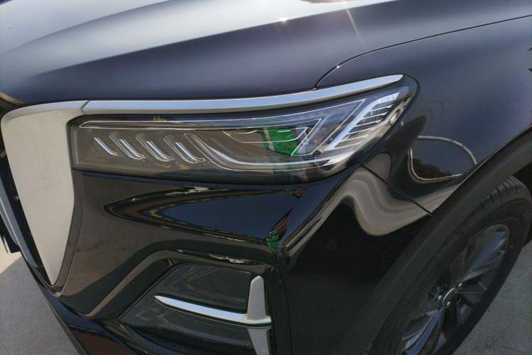 Used Hongqi HS5 2026 Model 2.0T Two-Wheel Drive Qi Xiang Pro Edition Left Front Headlight