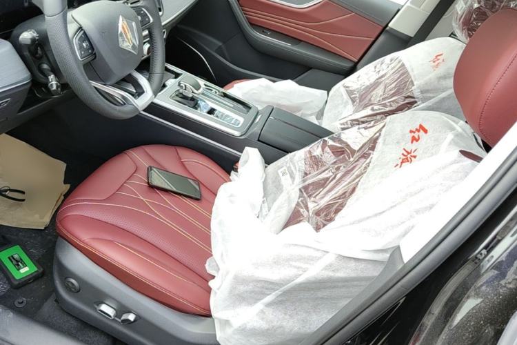 Used Hongqi HS5 2026 Model 2.0T Two-Wheel Drive Qi Xiang Pro Edition Left Front Seat