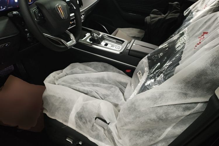 Used Hongqi HS5 2026 Model 2.0T Two-Wheel Drive Qi Yun Pro Edition Left Front Seat