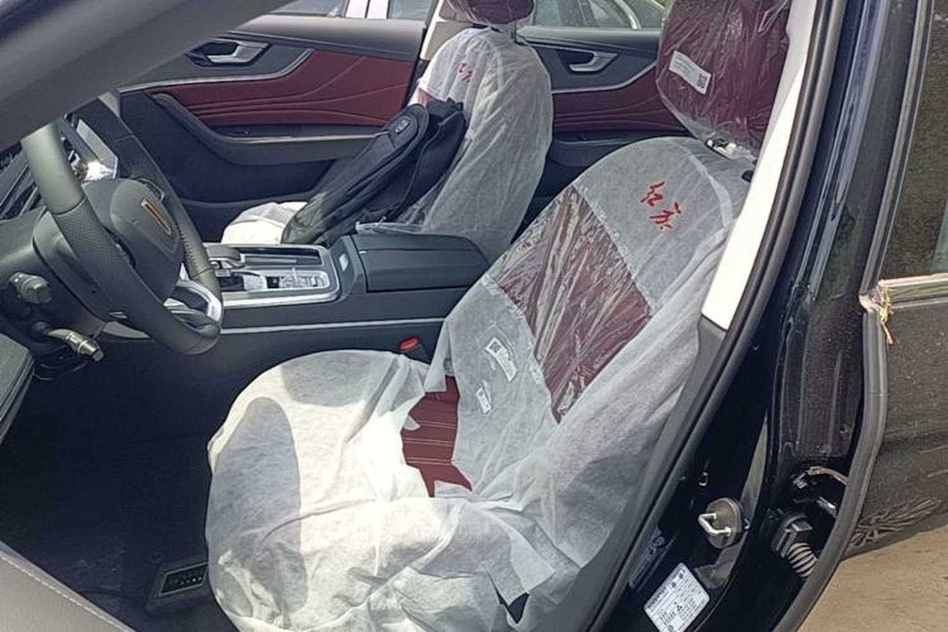 Used Hongqi HS5 2026 Model 2.0T Two-Wheel Drive Qi Xiang Pro Edition Left Front Seat