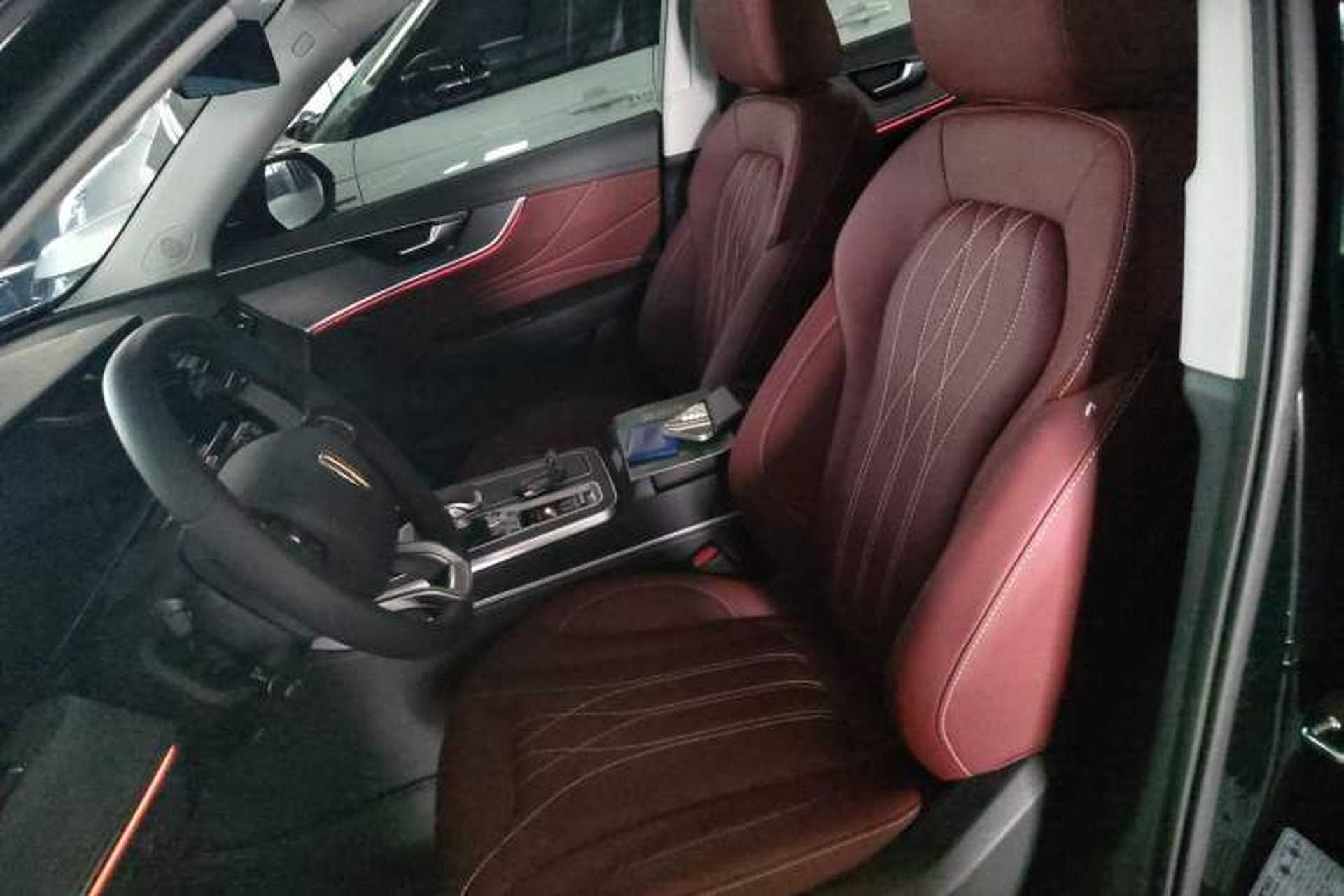 Used Hongqi HS5 2026 Model 2.0T Four-Wheel Drive Qi Xiang Pro Edition Left Front Seat