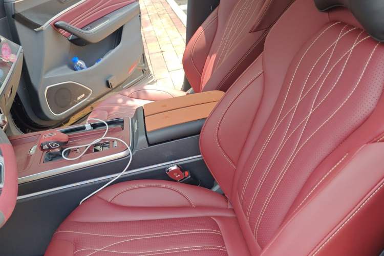 Used Hongqi HS5 2026 Model 2.0T Two-Wheel Drive Xuan Ying Edition Left Front Seat
